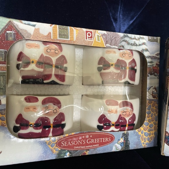 SET OF 8 Publix Season’s Greeters Santa and Mrs Claus napkin rings-NEW IN BOX! - Picture 5 of 8